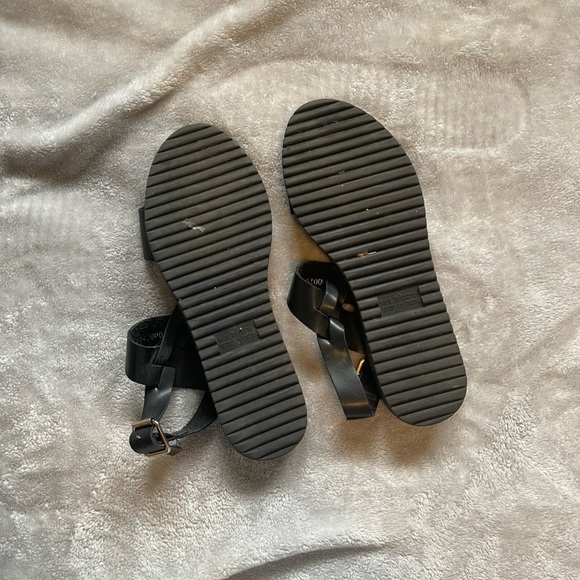 Black Pleather Forever 21 Sandals - Picture 4 of 4